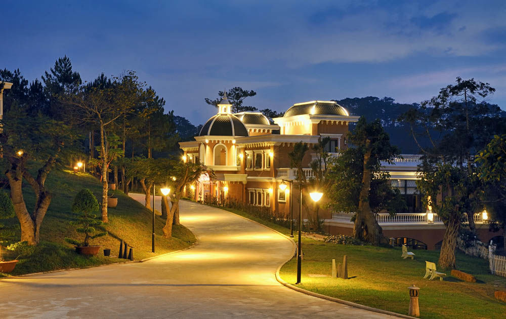 Khách sạn Dalat Edensee Lake Resort & Spa chinh phục mọi du khách bằng phong cách cổ điển Đức
